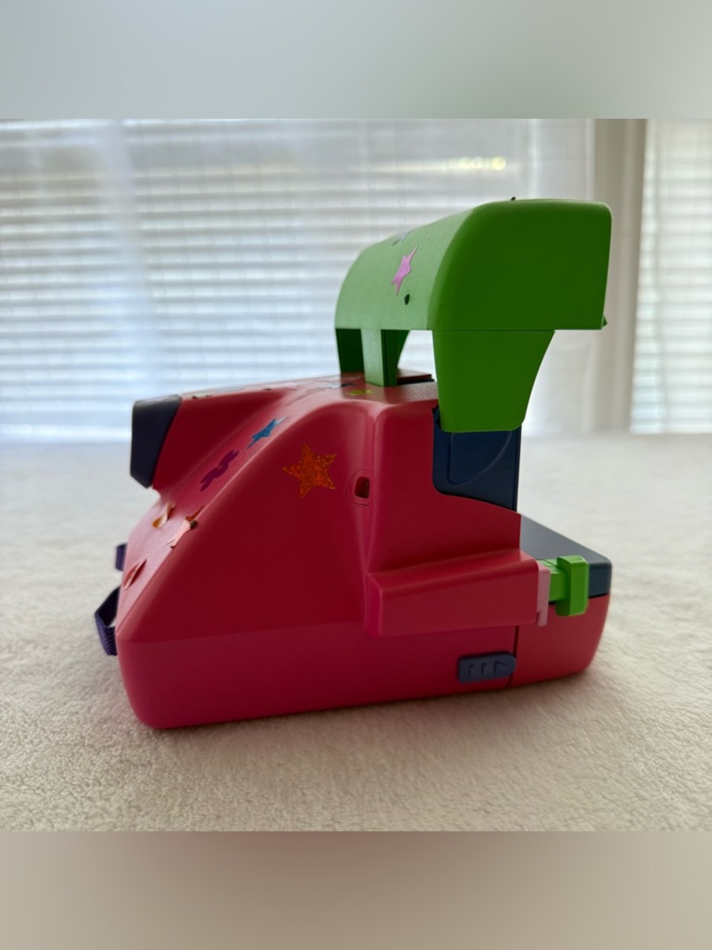 Vintage Mattel 98 Barbie Polaroid Instant 600 Camera With Strap Tested Working - Picture 5 of 9